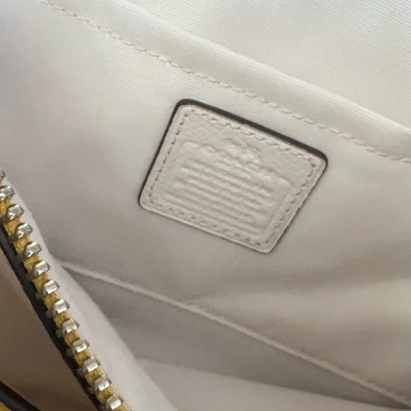 Coach crossbody handbag in yellow with green strap, NWT - pet & smoke free home - Picture 8 of 12